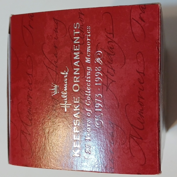 Hallmark Keepsake Ornament Scarlet O'Hara Collector's Series Gone with the Wind - Picture 2 of 16